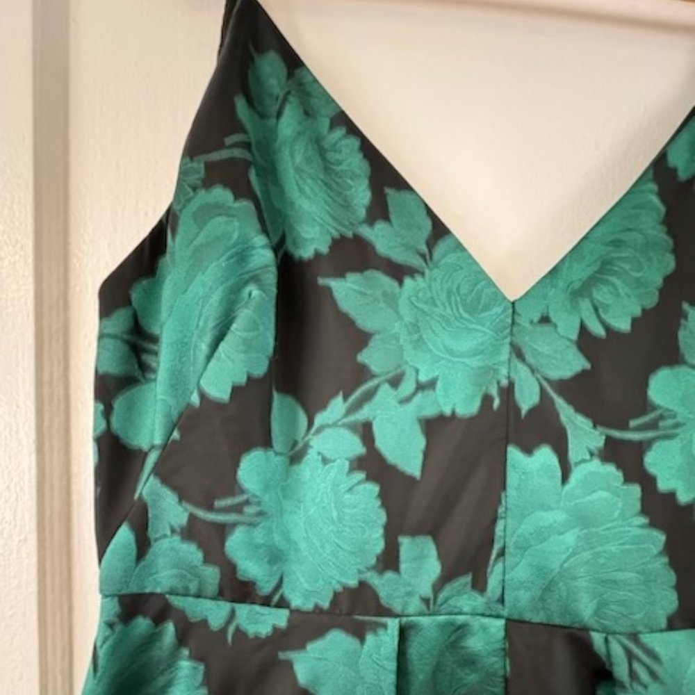 Black and Green Floral Calvin Klein Ball Gown in Size 14